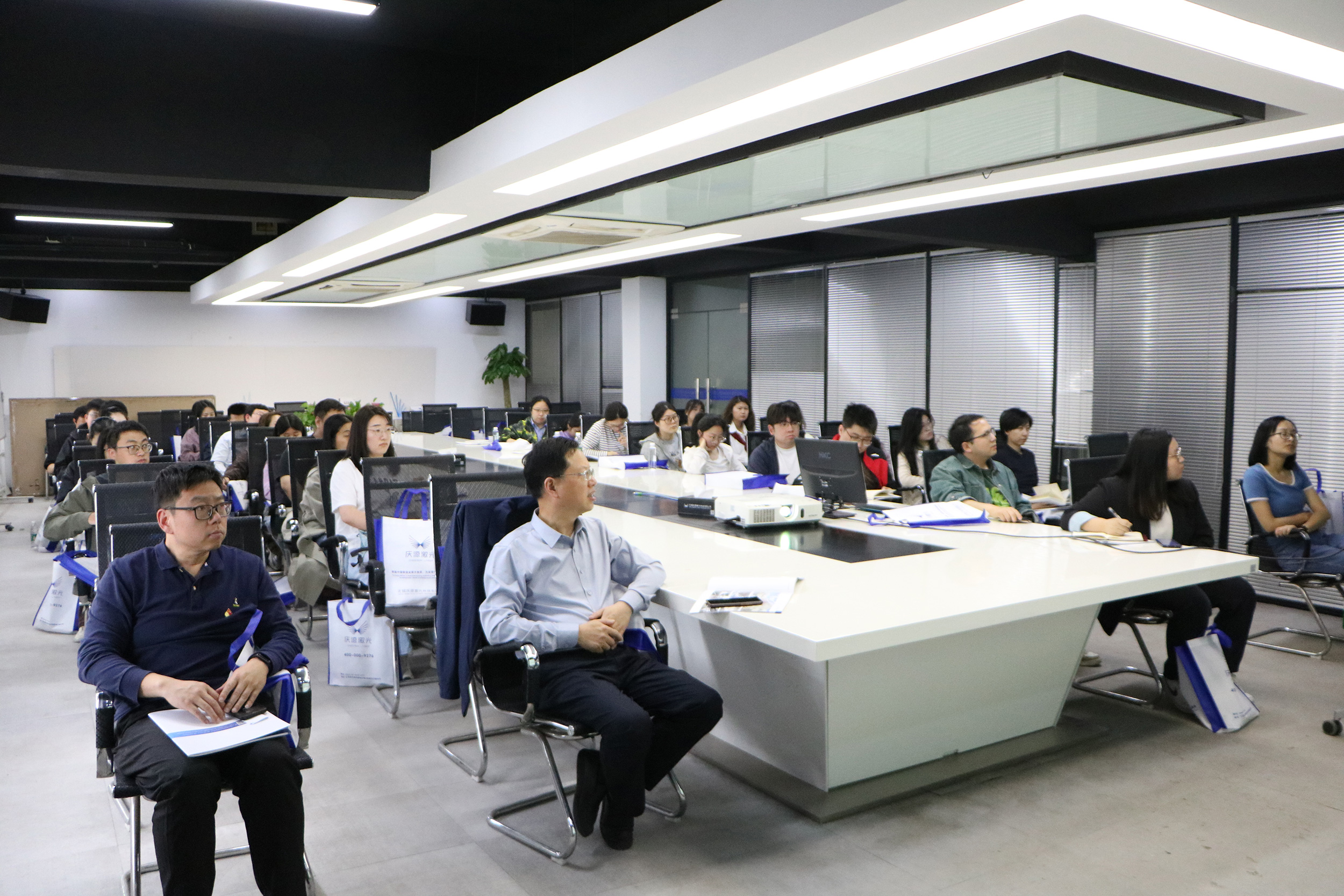 1745912011485059.jpg IMG_7713.jpg